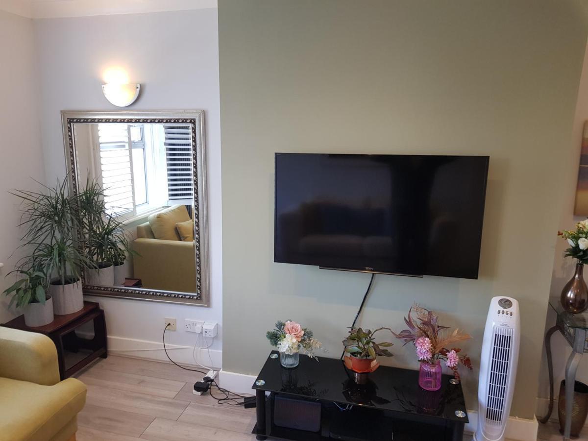 Parkview Apartment Eastbourne Bagian luar foto