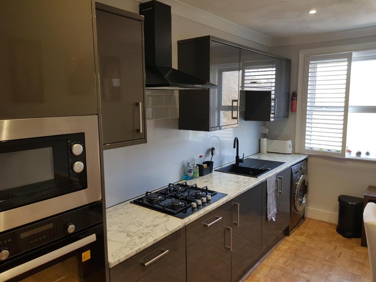 Parkview Apartment Eastbourne Bagian luar foto