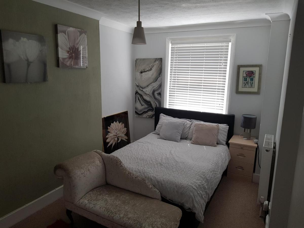 Parkview Apartment Eastbourne Bagian luar foto