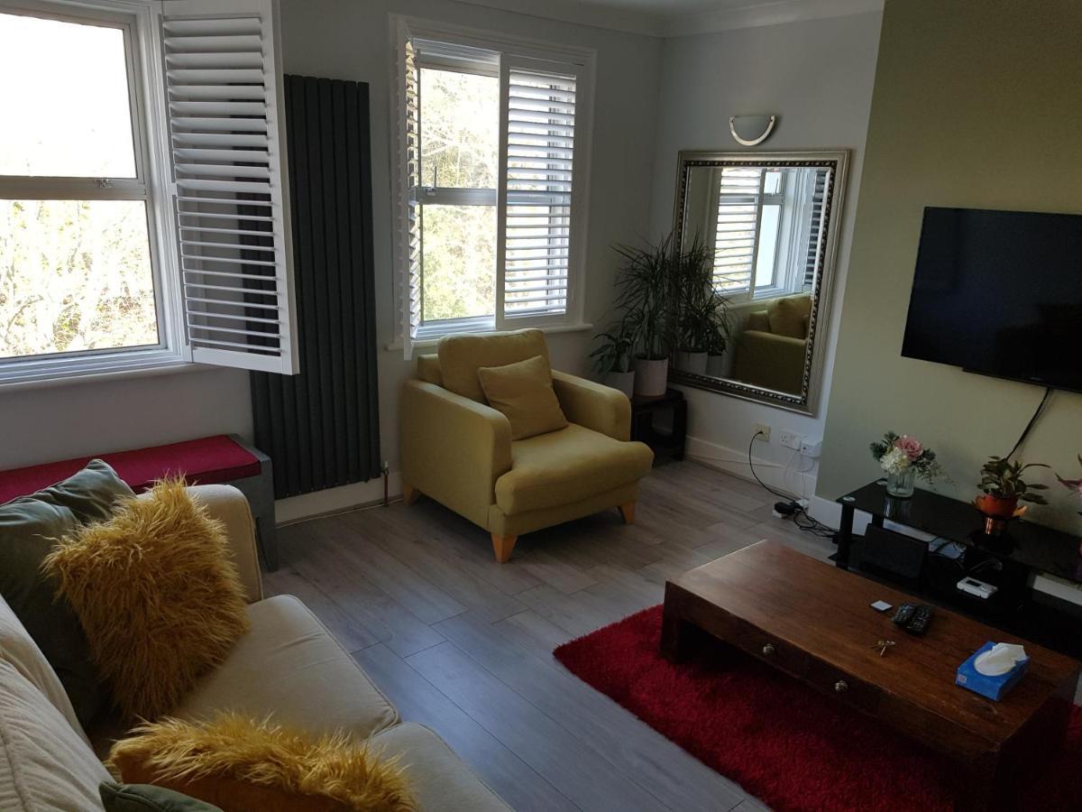 Parkview Apartment Eastbourne Bagian luar foto