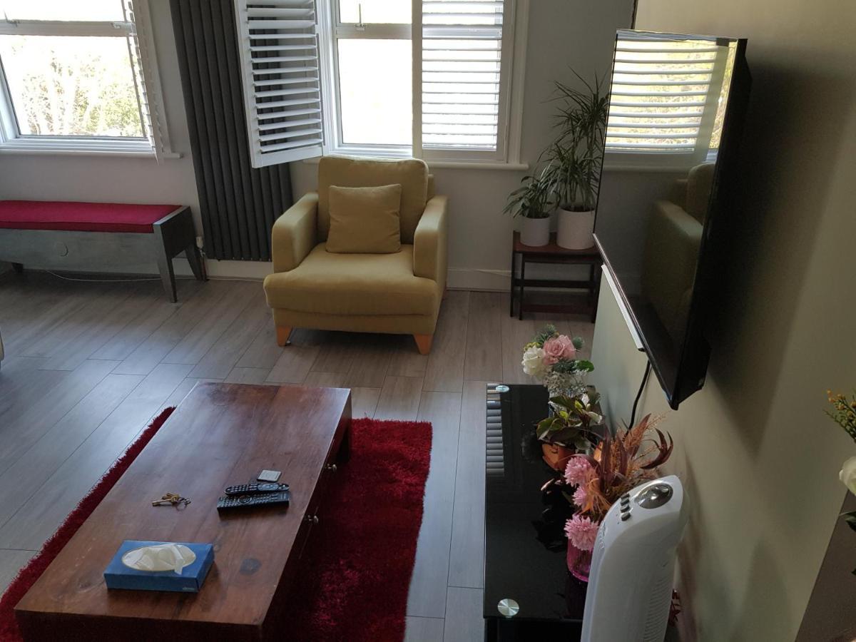 Parkview Apartment Eastbourne Bagian luar foto