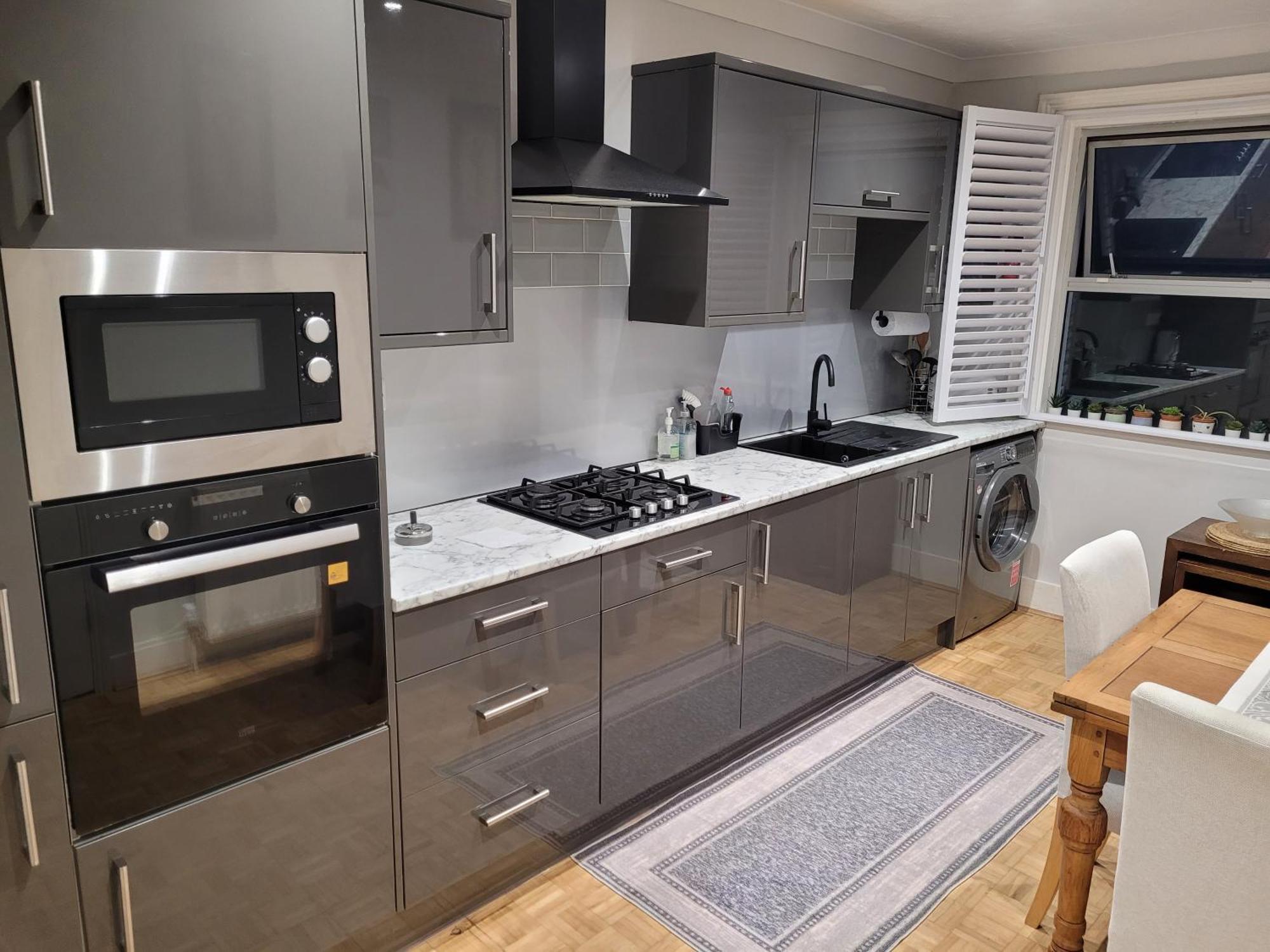Parkview Apartment Eastbourne Bagian luar foto